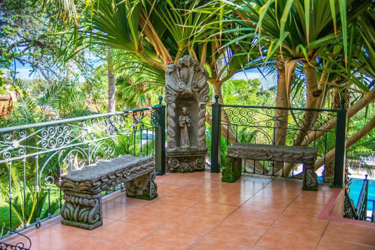 Casa Galeana- Tropical 1-Bd 1-Wc Mountain Top Luxury Suite With Stunning Views 아히힉 외부 사진