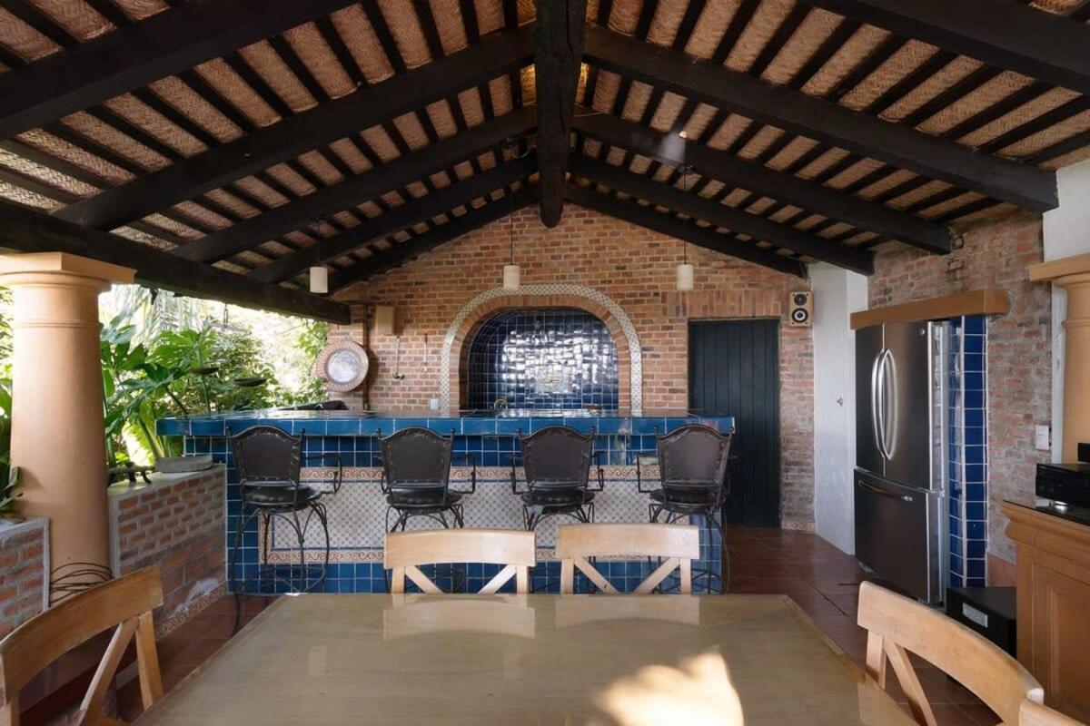 Casa Galeana- Tropical 1-Bd 1-Wc Mountain Top Luxury Suite With Stunning Views 아히힉 외부 사진
