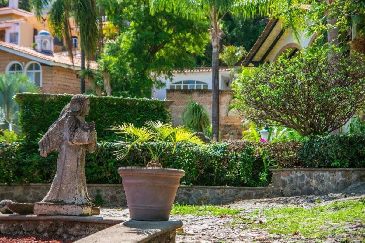 Casa Galeana- Tropical 1-Bd 1-Wc Mountain Top Luxury Suite With Stunning Views 아히힉 외부 사진